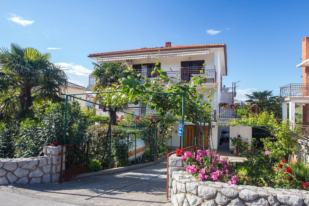 Apartment Tena Krk Town Exterior foto
