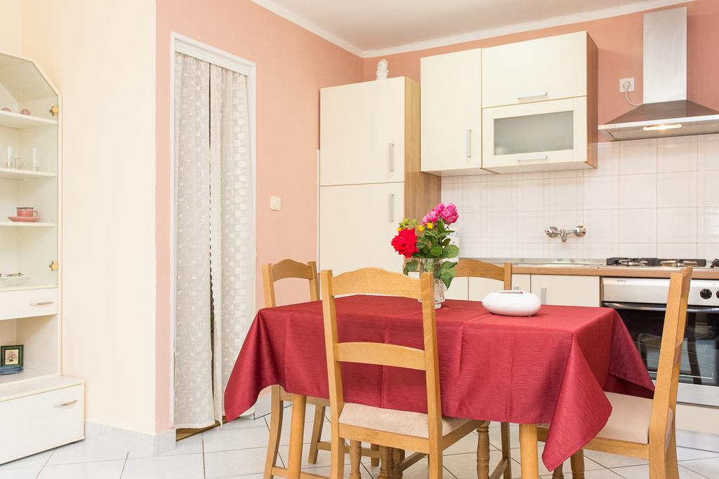 Apartment Tena Krk Town Exterior foto